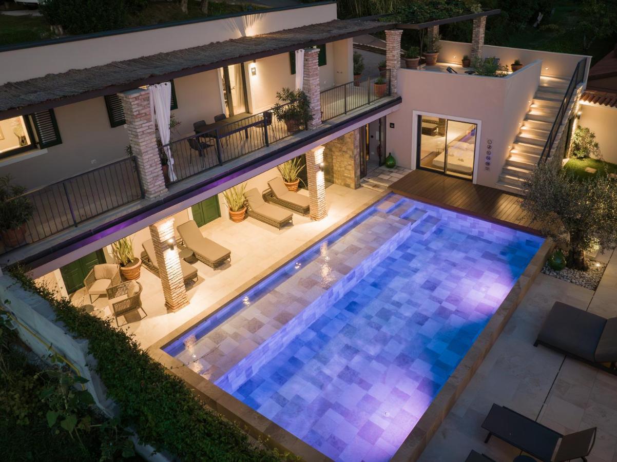 Vila Robida & Spa Črni Kal Exterior foto