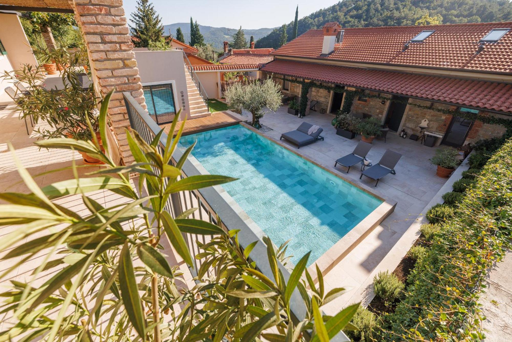 Vila Robida & Spa Črni Kal Exterior foto