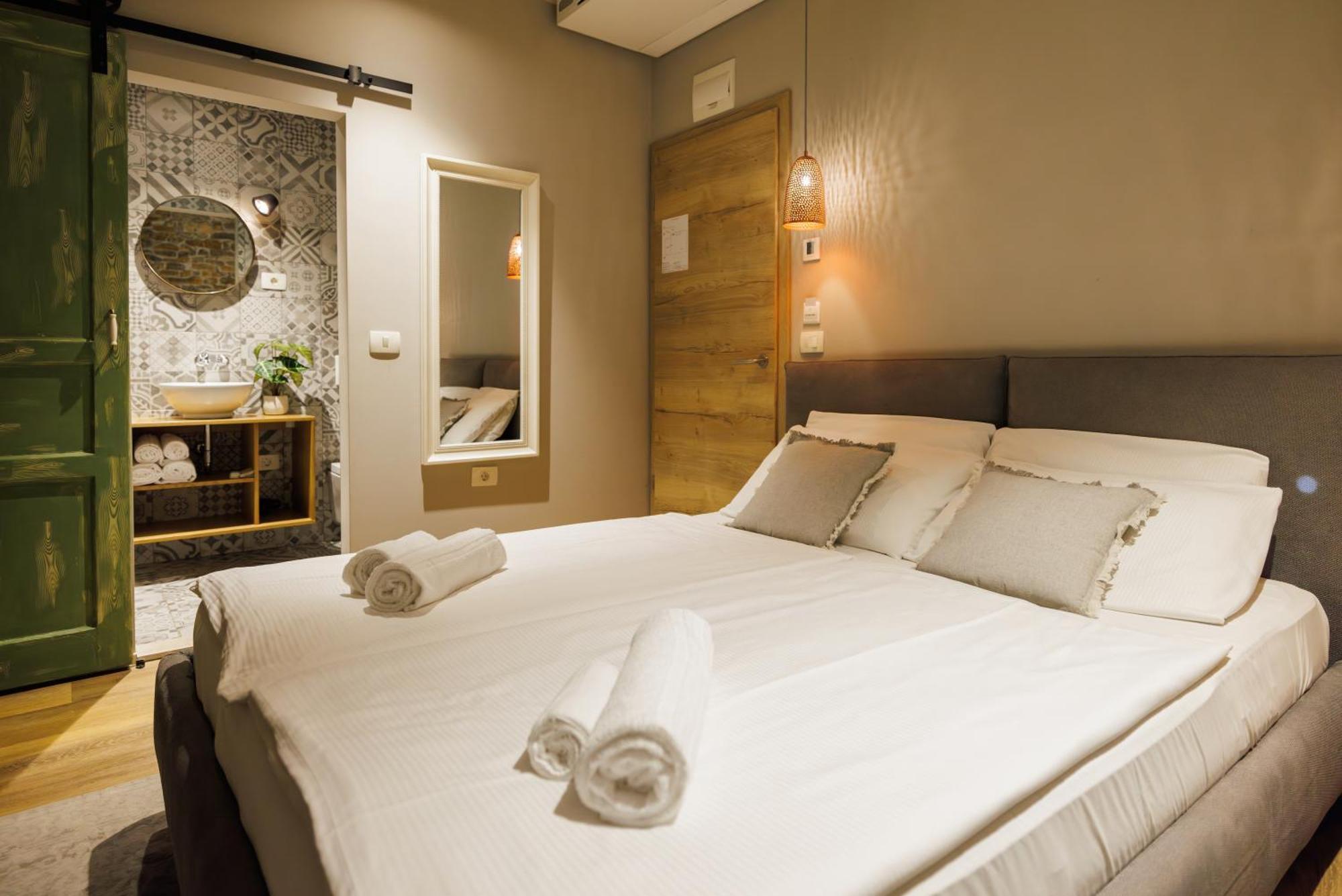 Vila Robida & Spa Črni Kal Exterior foto